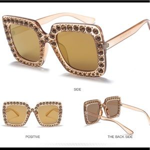 Savage Sunnies Gold with Gold Crystals and Lens